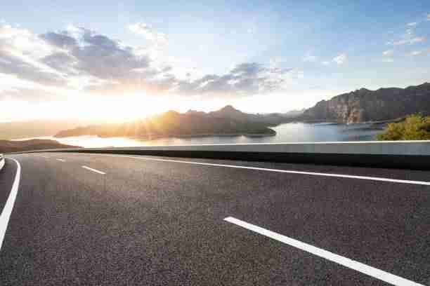 风口上的-海角网站品牌进化｜2025版